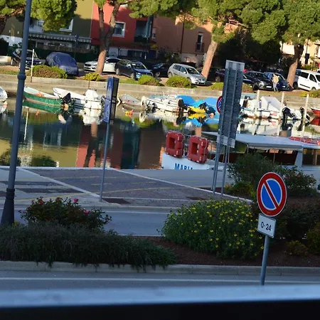 ホテル Euro Meuble 2*