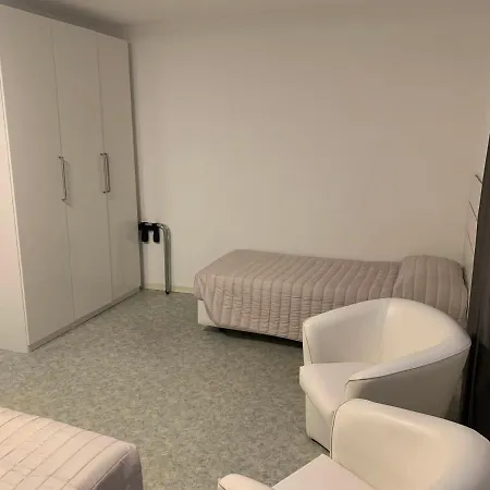 ホテル Euro Meuble 2*