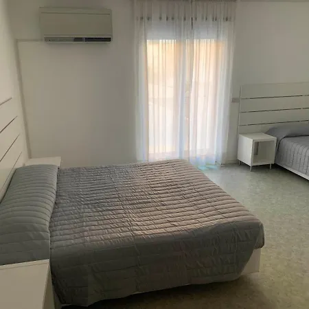 ホテル Euro Meuble グラード