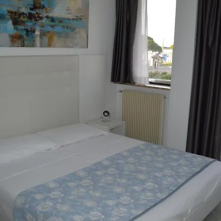 Euro Meuble Hotel Grado