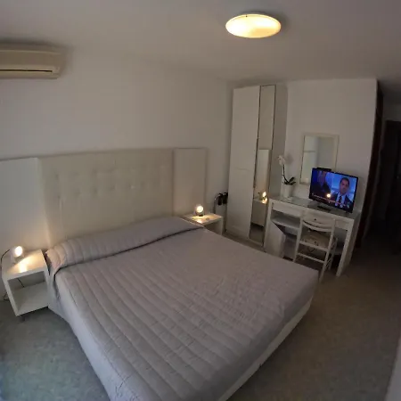 Euro Meuble Hotel