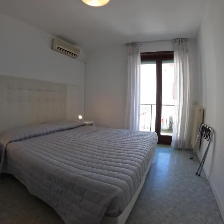 Euro Meuble 2* Grado