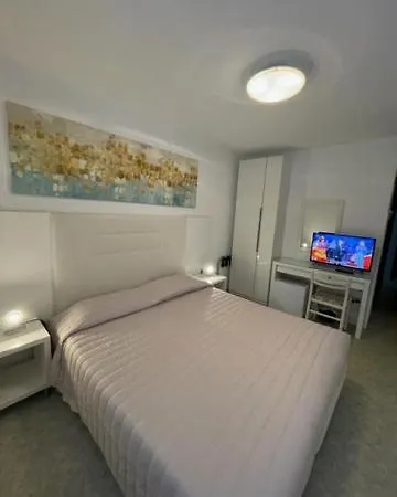 Euro Meuble Hotel Grado