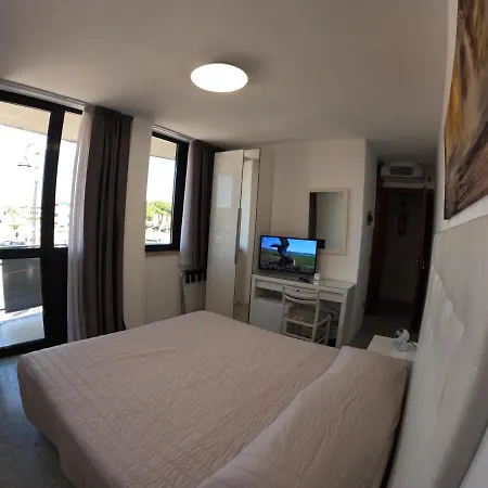 Euro Meuble Hotel Grado