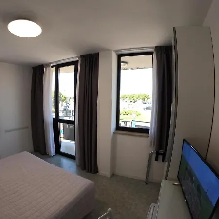 Euro Meuble Hotel Grado