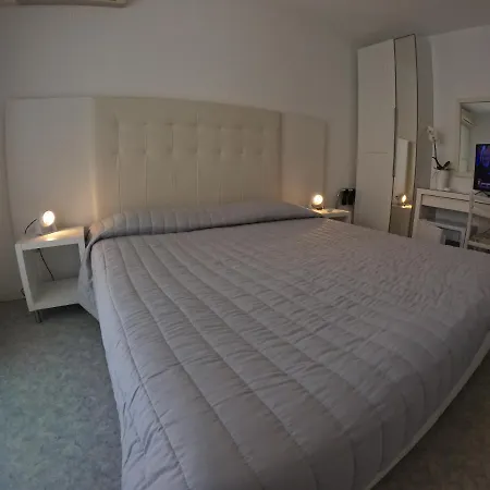 Hotel Euro Meuble Grado