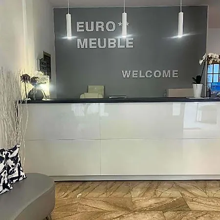 ホテル Euro Meuble グラード
